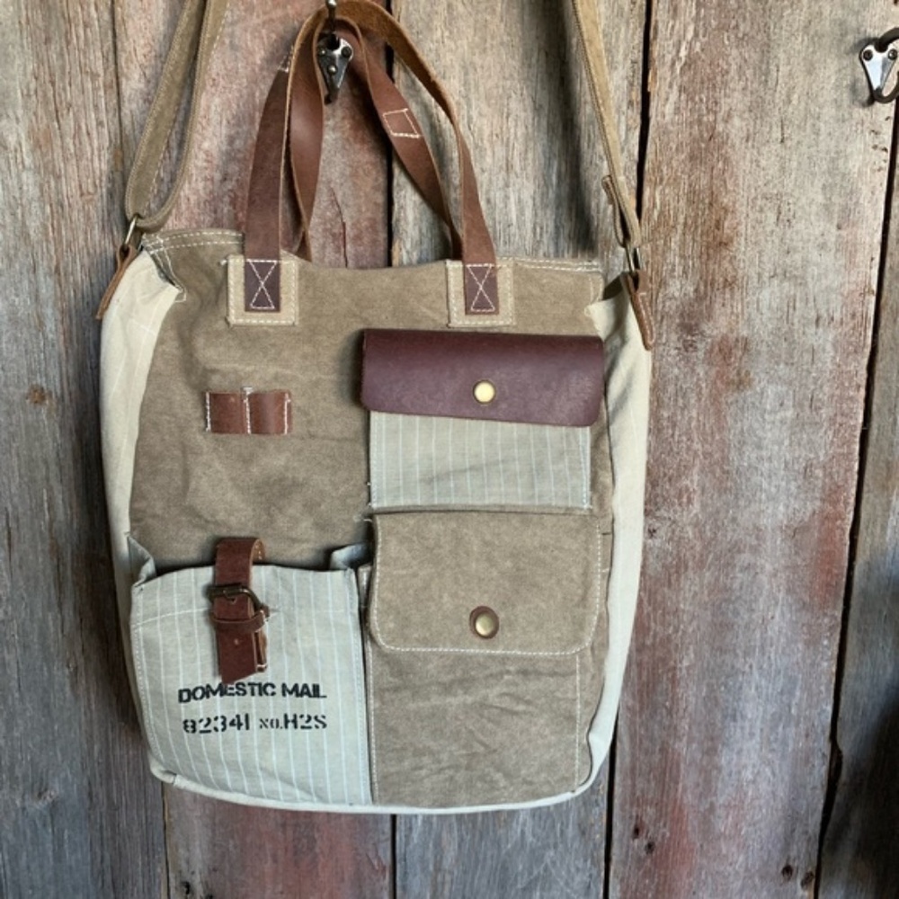 Uchi Keiko Messenger Bag